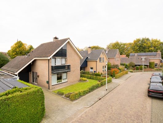 Hoofdfoto van Deurningen Veldzijde 8