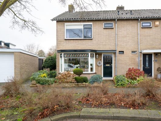 Hoofdfoto van Hengelo Plutostraat 1