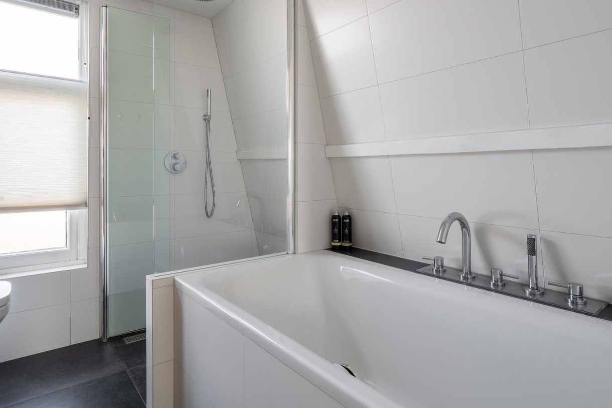 Te koop: Foto Woonhuis aan de Lijsterweg 70 in Hengelo