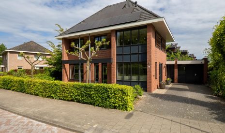 koop  Hengelo  Bronforelstraat 44 – Hoofdfoto