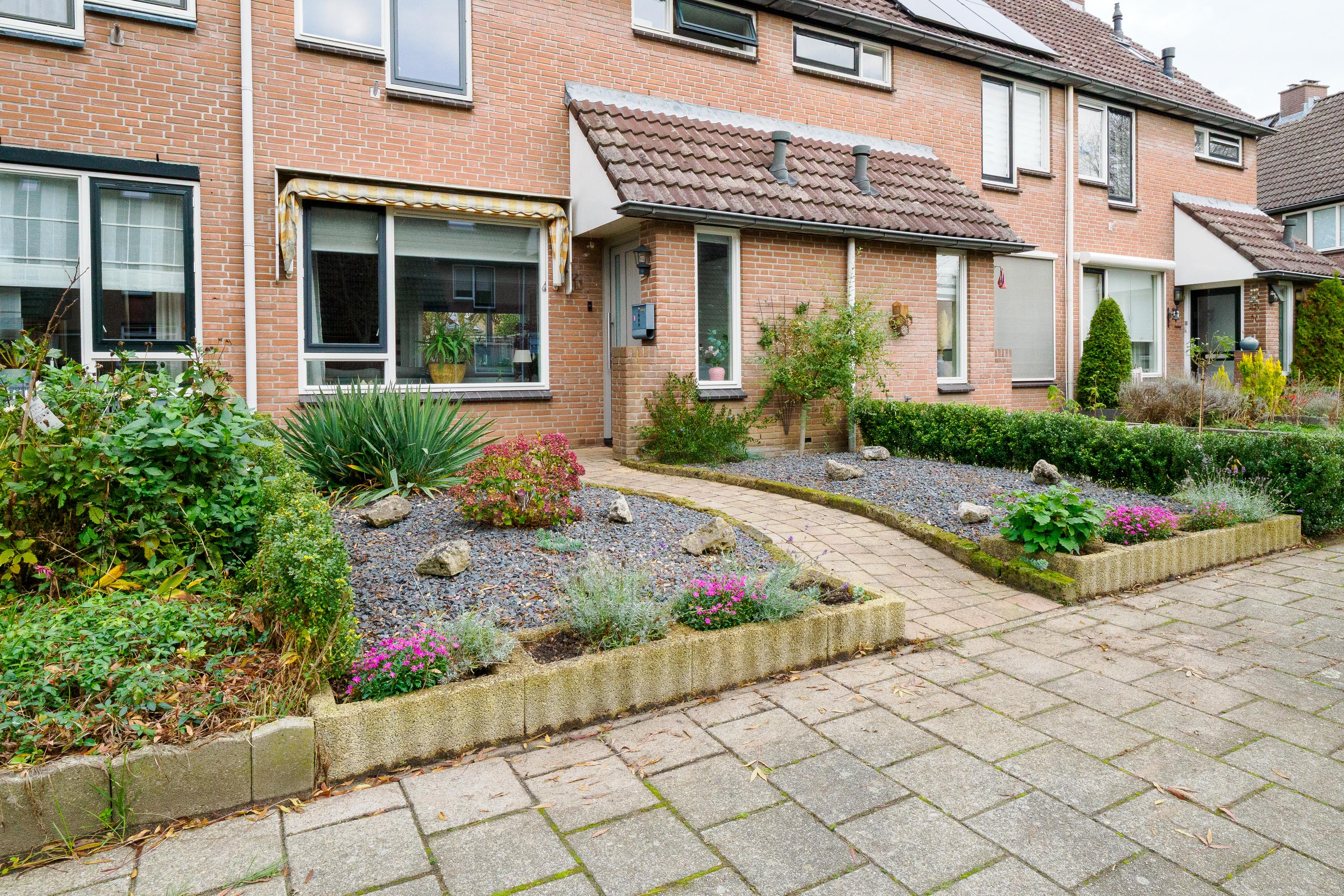 Te koop: Foto Woonhuis aan de Caro van Eyckstraat 15 in Hengelo