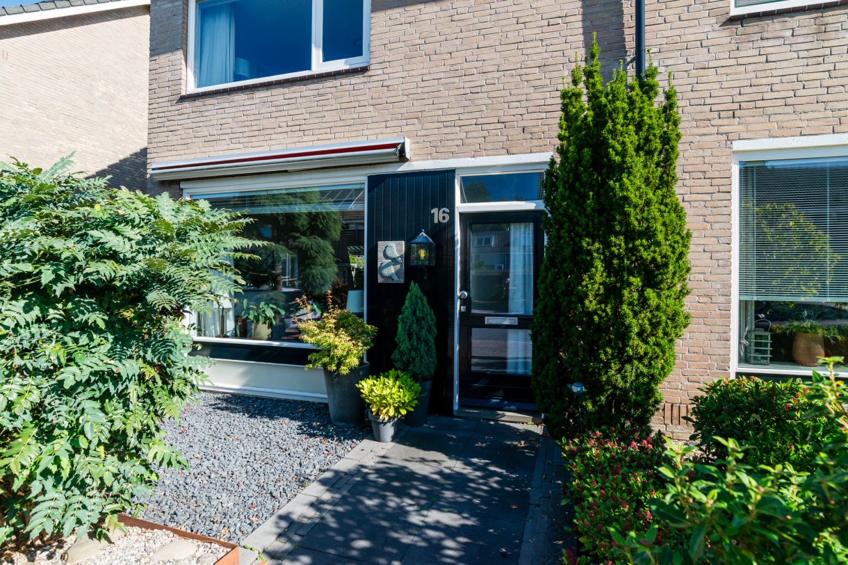 Te koop: Foto Woonhuis aan de J.A. Alberdingk Thijmstraat 16 in Hengelo