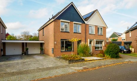 Hoofdfoto van Hengelo Fie Carelsenstraat 27