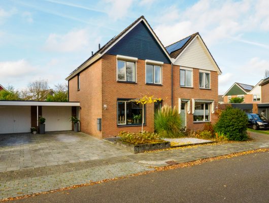 Hoofdfoto van Hengelo Fie Carelsenstraat 27